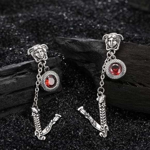 925 Sterling Silver Irregular Vintage Stud Earring E13-2832 - Picture 5 of 5